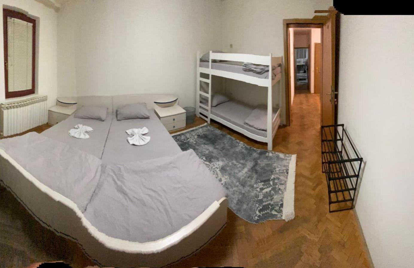 Hostel Center Luxury 塞拉耶佛 客房 照片